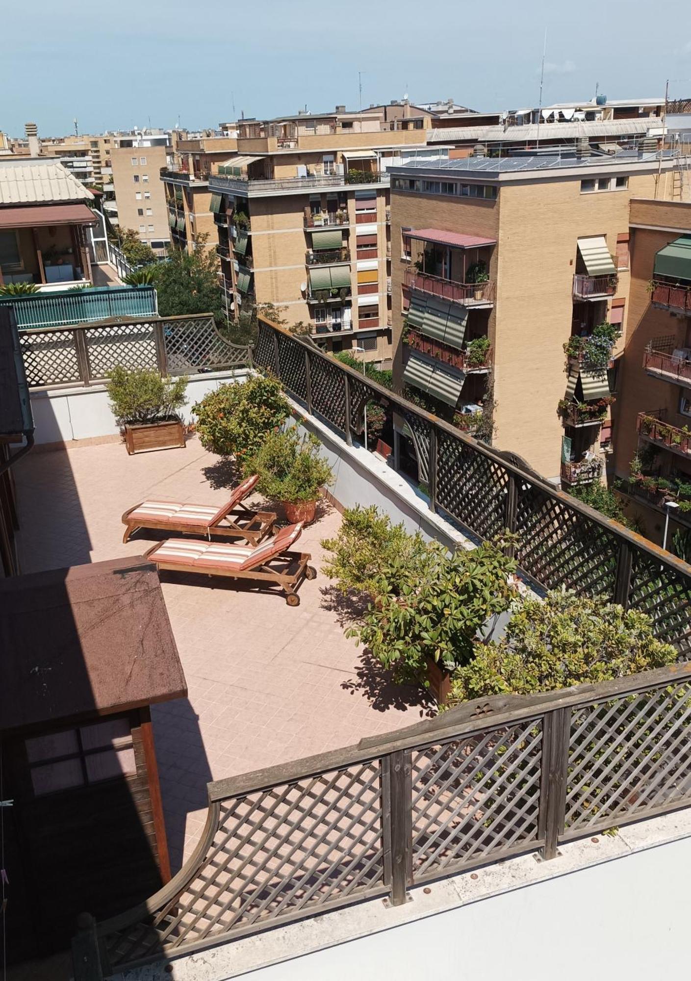 Attico Con Terrazza In Via Dei Traghetti Lägenhet Lido di Ostia Exteriör bild