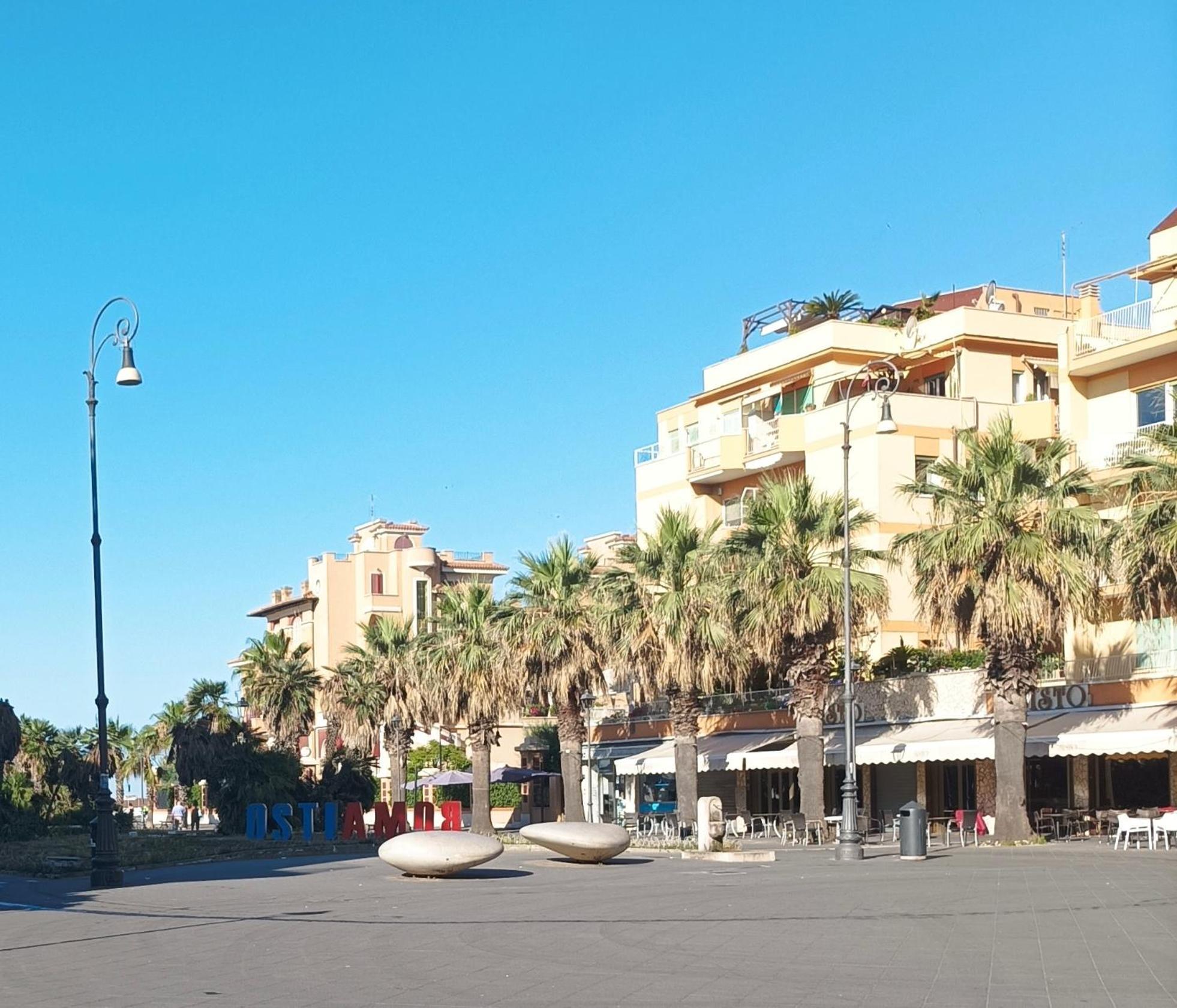 Attico Con Terrazza In Via Dei Traghetti Lägenhet Lido di Ostia Exteriör bild